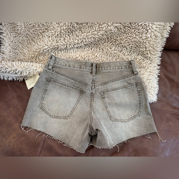 Shorts - Picture 2 of 2